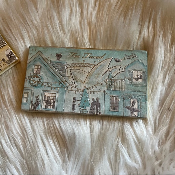Too Faced Holidays Around the World Eyeshadow Palettes - Picture 3 of 6